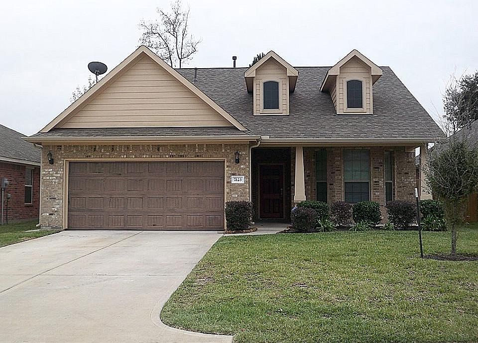 1st image of 7123 Durango Creek Dr #0