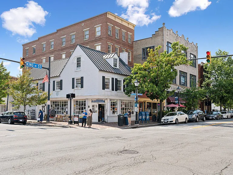 901 King St #301 — Photo 18