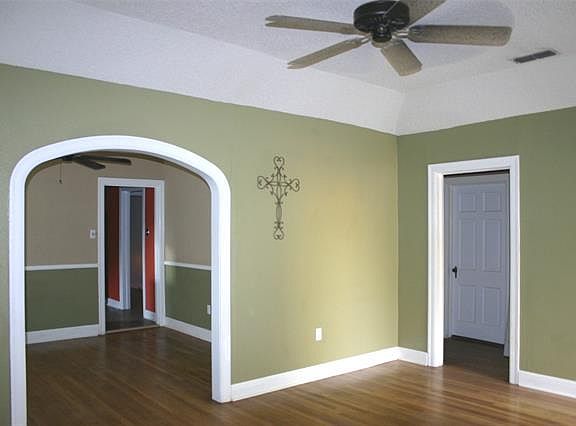4th image of 1809 Chestnut St