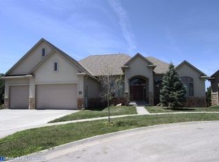 8715 Angeline Ct, Lincoln, NE 68526