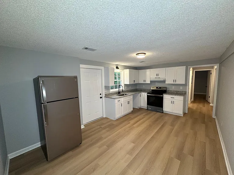 64 Nebo Dr #B — Photo 2