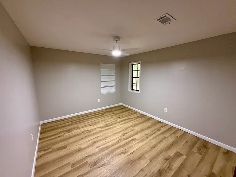 2013 Creekwood Dr — Photo 15