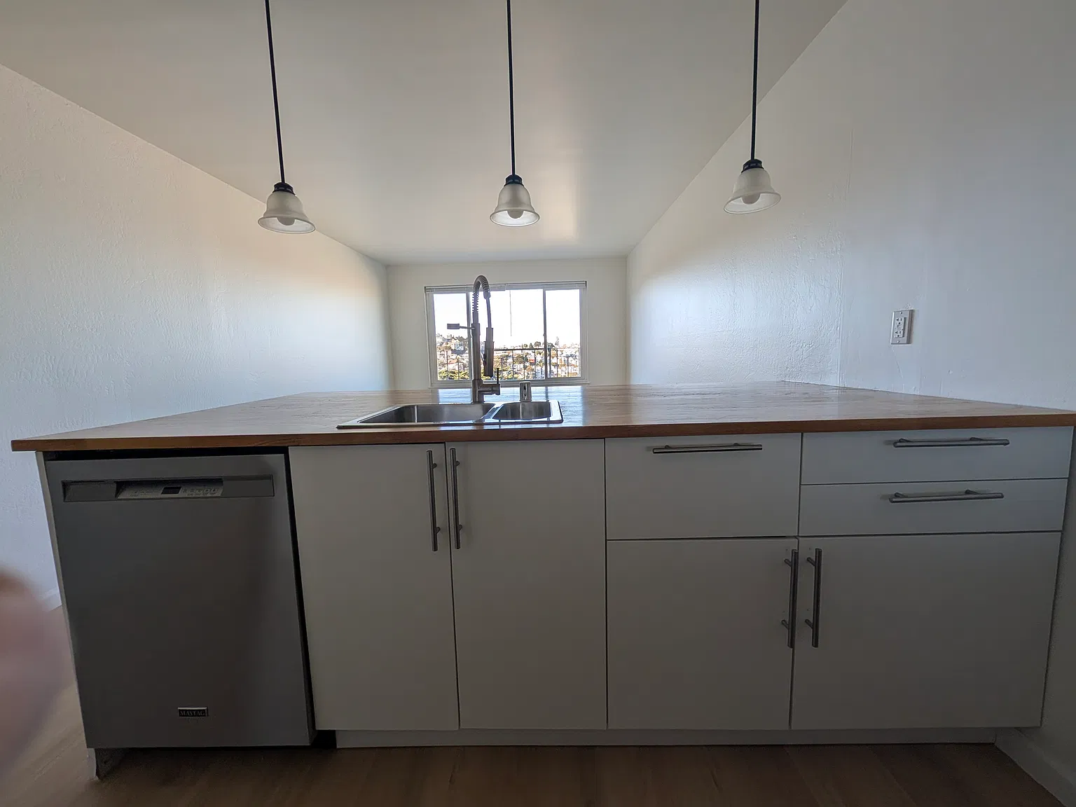1 bed, 600 sqft, $4,500 — Photo 4