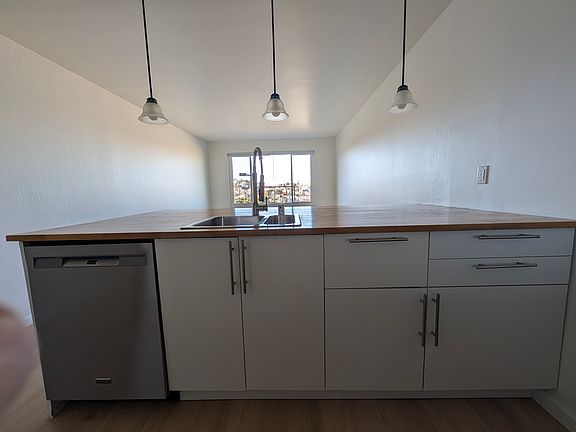 4th image of 4150 Cesar Chavez St APT 5
