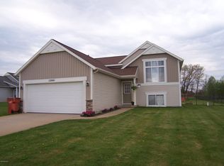 12061 Russell Way Ct NE, Cedar Springs, MI 49319