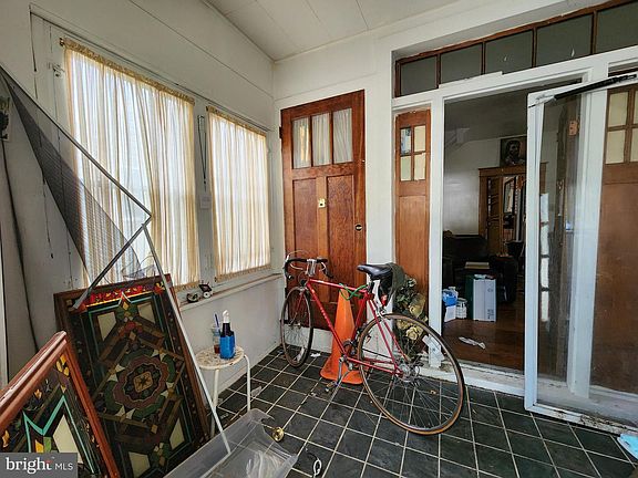 5th image of 3906 Forrester Ave