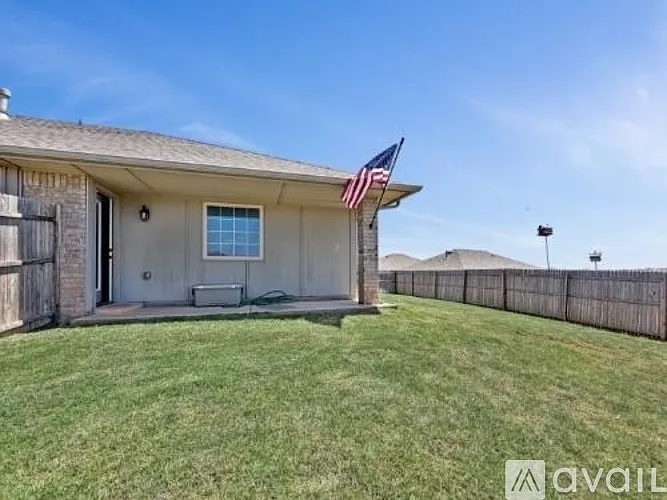 3902 Wiltshire Dr — Photo 7