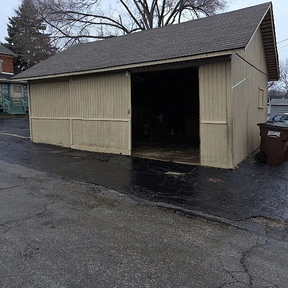 16 N Main St — Photo 1