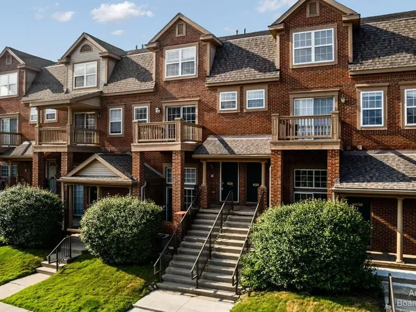 2881 Barclay Way, Ann Arbor, MI 48105