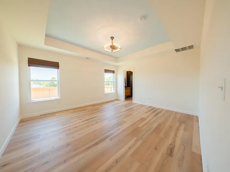 708 Promenade Dr — Photo 5