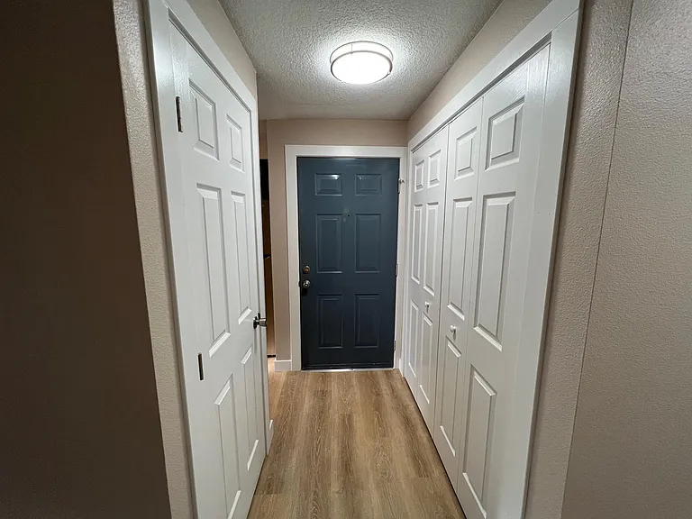 706 Browning Ave S #4 — Photo 14