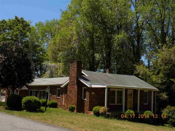 401 Pine Ave, Landrum, SC 29356