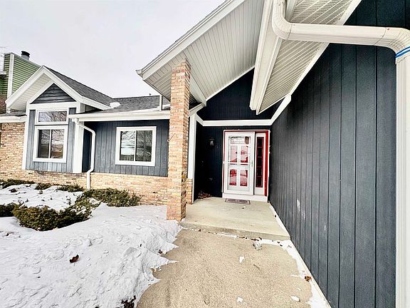 3rd image of 1137 Bayberry Dr