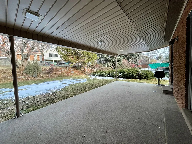 1124 Birch Ln — Photo 46