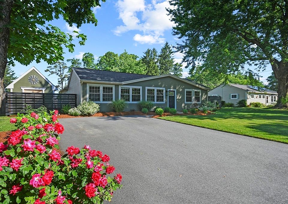 10 Baylor Ave, Westborough, MA 01581 Zillow