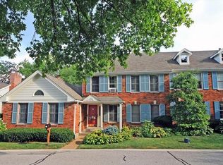22 Webster Oaks Dr, Saint Louis, MO