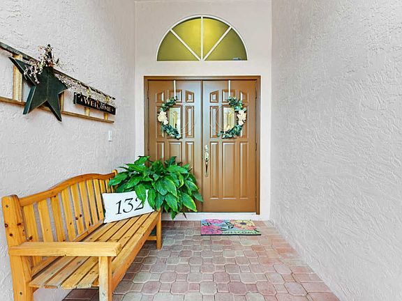 5th image of 132 Derby Ln