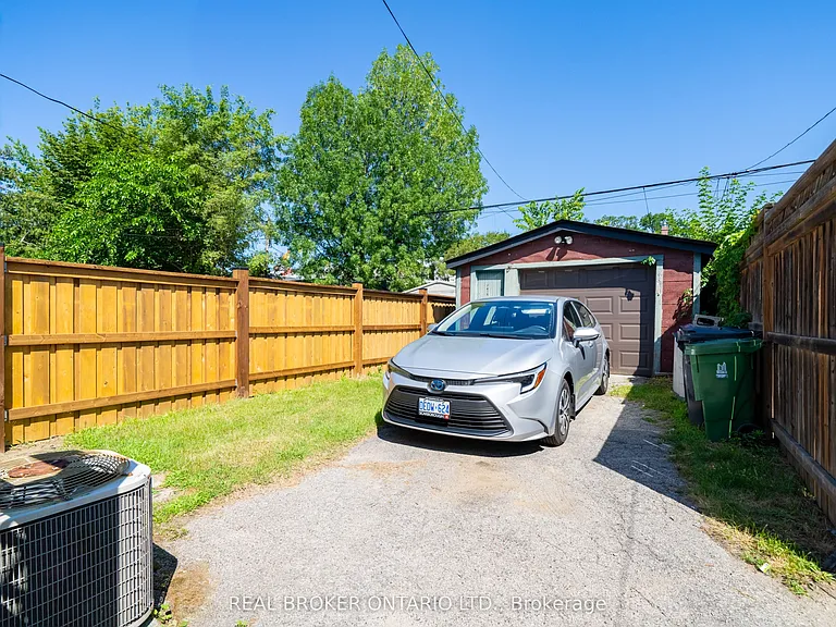 542 Glebeholme Blvd #MAIN — Photo 35