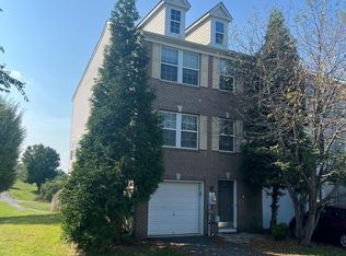 5 Carnegie Links Dr, Martinsburg, WV 25404