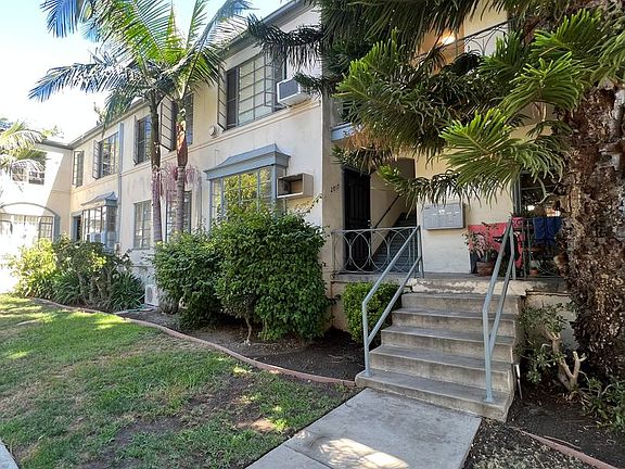 3rd image of 2807 Saint George St #2817