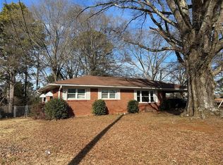 327 E Jule Peek Ave, Cedartown, GA 30125