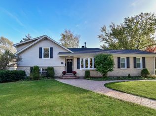 164 Tanoak Ln, Naperville, IL 60540