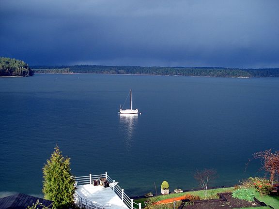 5th image of 2340 Island Dr NW