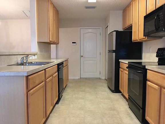 5th image of 6424 Crimson Leaf Ln