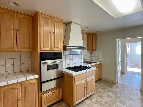 5th image of 479 Alvarado St
