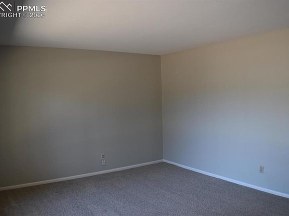 3rd image of 2931 Pennsylvania Ave