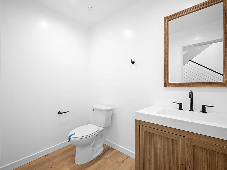 11049 Yarmouth Ave #49 — Photo 12