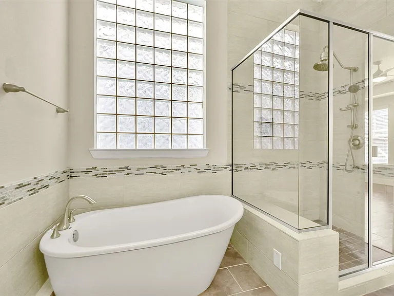 734 N Shepherd Dr — Photo 27