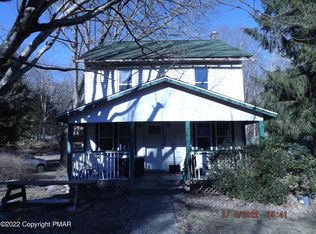 5102 Paradise Valley Rd, Henryville, PA 18332