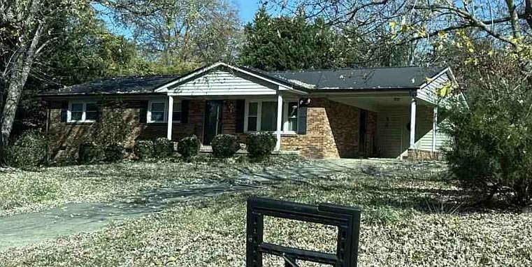 1st image of 2518 Woodbridge Dr