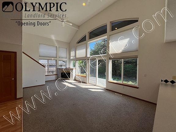 5th image of 9701 Amanda Dr NE