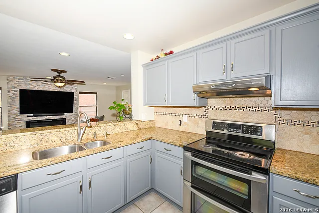 15922 Tampke Pl — Photo 9