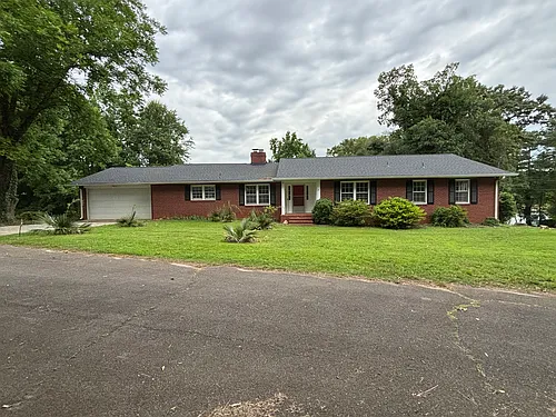 100 Middleton Ct Photo 1