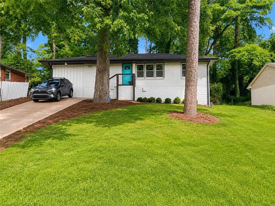 1st image of 2874 Cloverleaf Dr