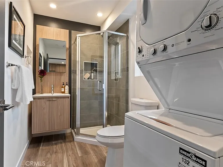 13538 Vanowen St #5 — Photo 13