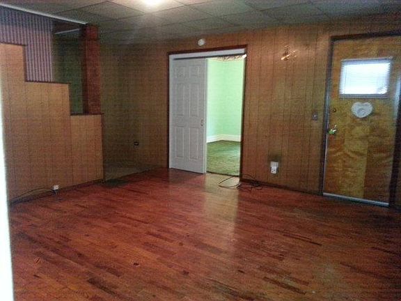 4th image of 1758 Grand Central Ave