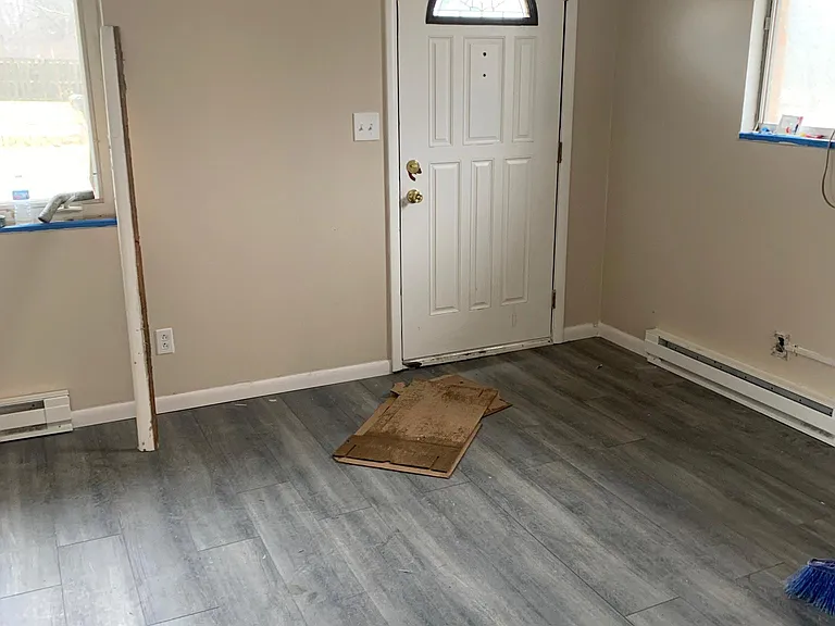 7542 Woodlawn Ave — Photo 1