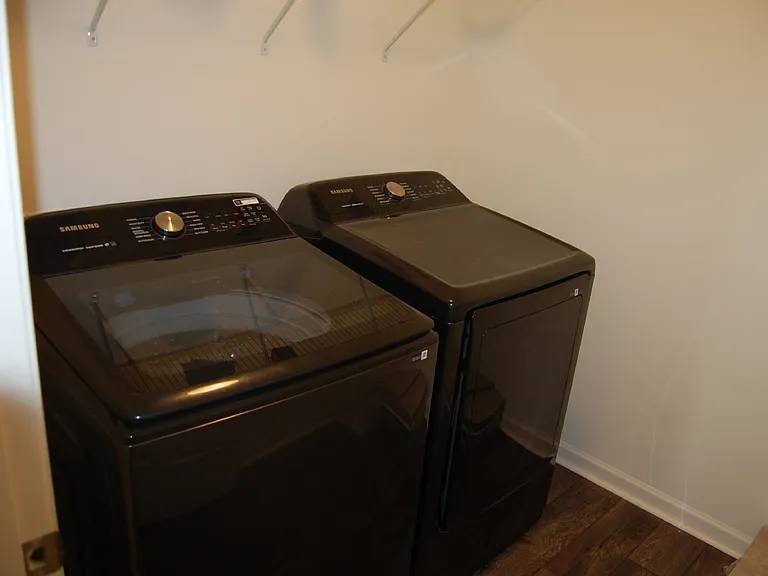 4037 Monteray Cir — Photo 17