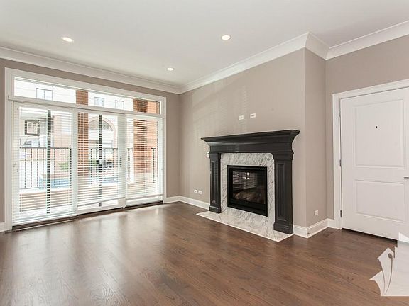 2nd image of 878 W Lill Ave APT 2