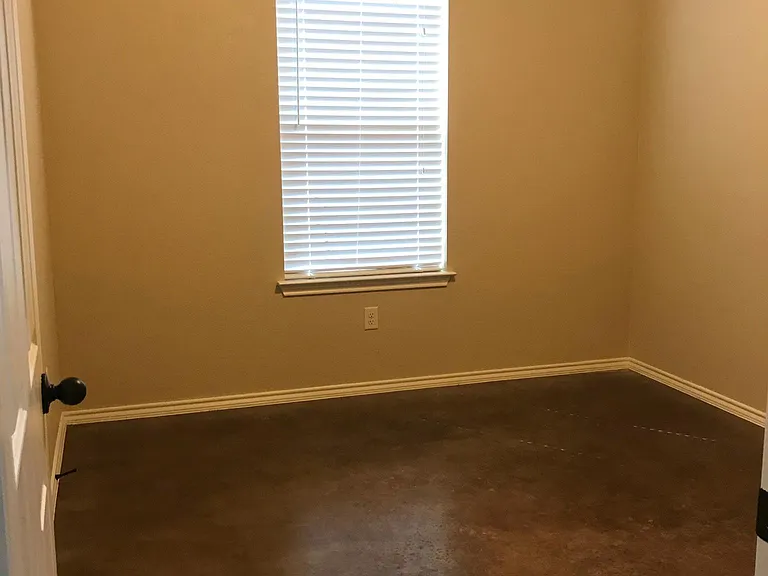 2558 Pahmeyer Rd — Photo 13