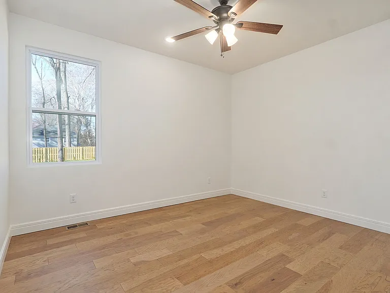 1111 S National Ave — Photo 28