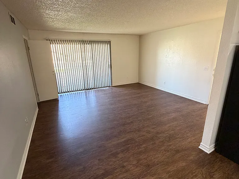 Rancho Vista Apartments — Photo 5
