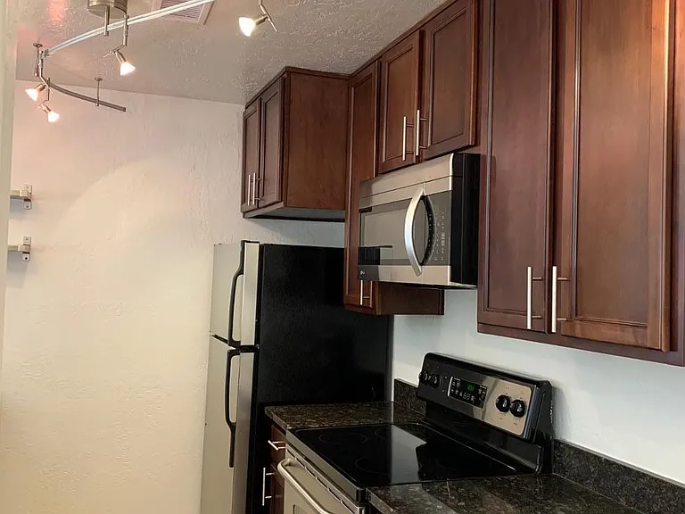 14145 N 92nd St #2056 — Photo 11