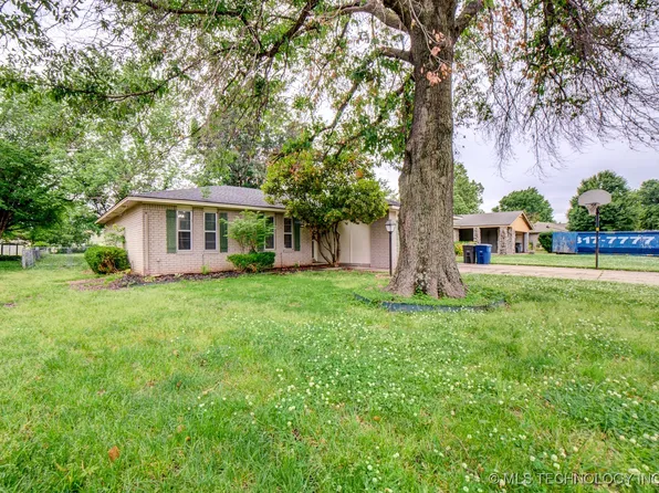 8812 E 39th St, Tulsa, OK 74145