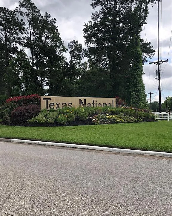 8716 Club House Dr #5