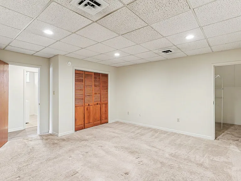98 Herman Ave — Photo 13